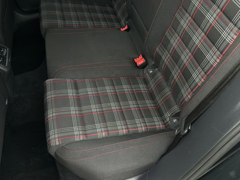 Used 2017 Volkswagen GTI Sport image 20