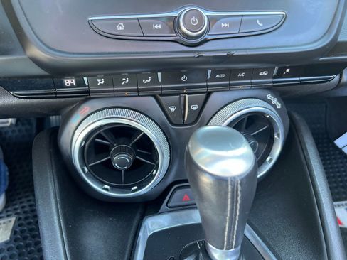 Used 2019 Chevrolet Camaro LT RWD image 23