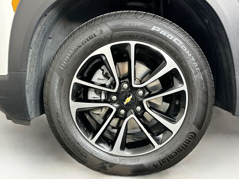 Used 2025 Chevrolet TrailBlazer LT AWD/4WD image 11