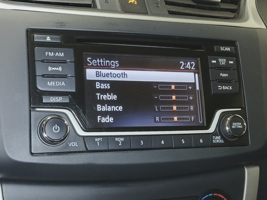 Used 2015 Nissan Sentra SV FWD image 22