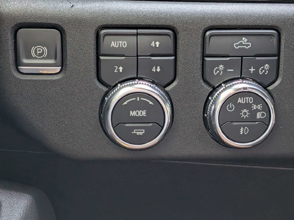 Used 2023 GMC Sierra 1500 Elevation AWD/4WD image 23