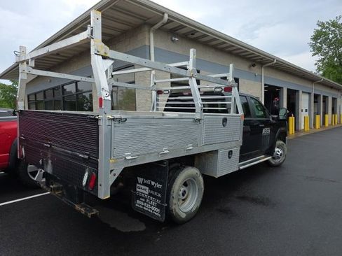Used 2021 GMC Sierra 3500 4x4 Crew Cab w/ Convenience Package image 3