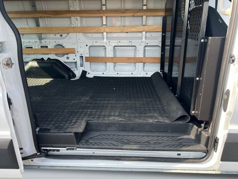 Used 2024 Ford Transit 250 Low Roof w/ Exterior Upgrade Package RWD image 15