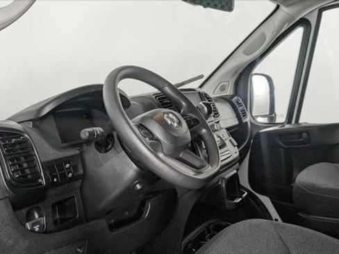Used 2025 RAM ProMaster 2500 w/ U-Haul Equipment Group FWD image 21