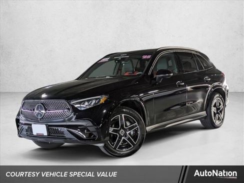 Certified 2025 Mercedes-Benz GLC 300 image 1