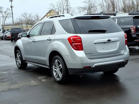 Used 2017 Chevrolet Equinox Premier w/ Enhanced Convenience Package image 3