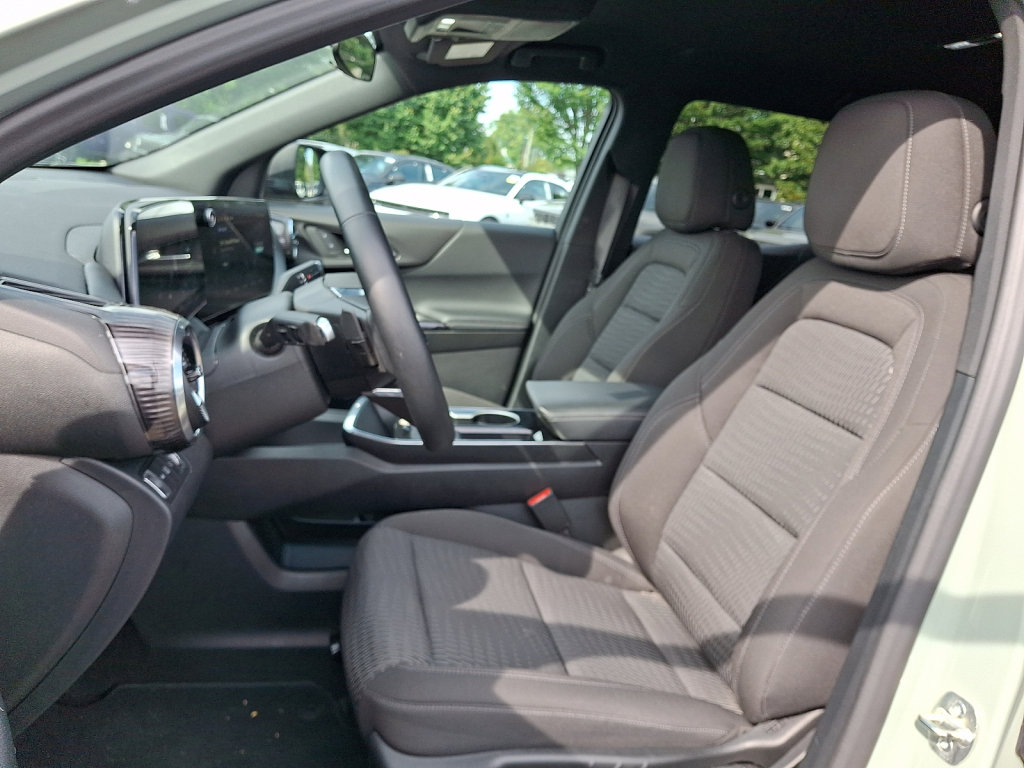 Used 2026 Chevrolet Equinox LT AWD/4WD image 24