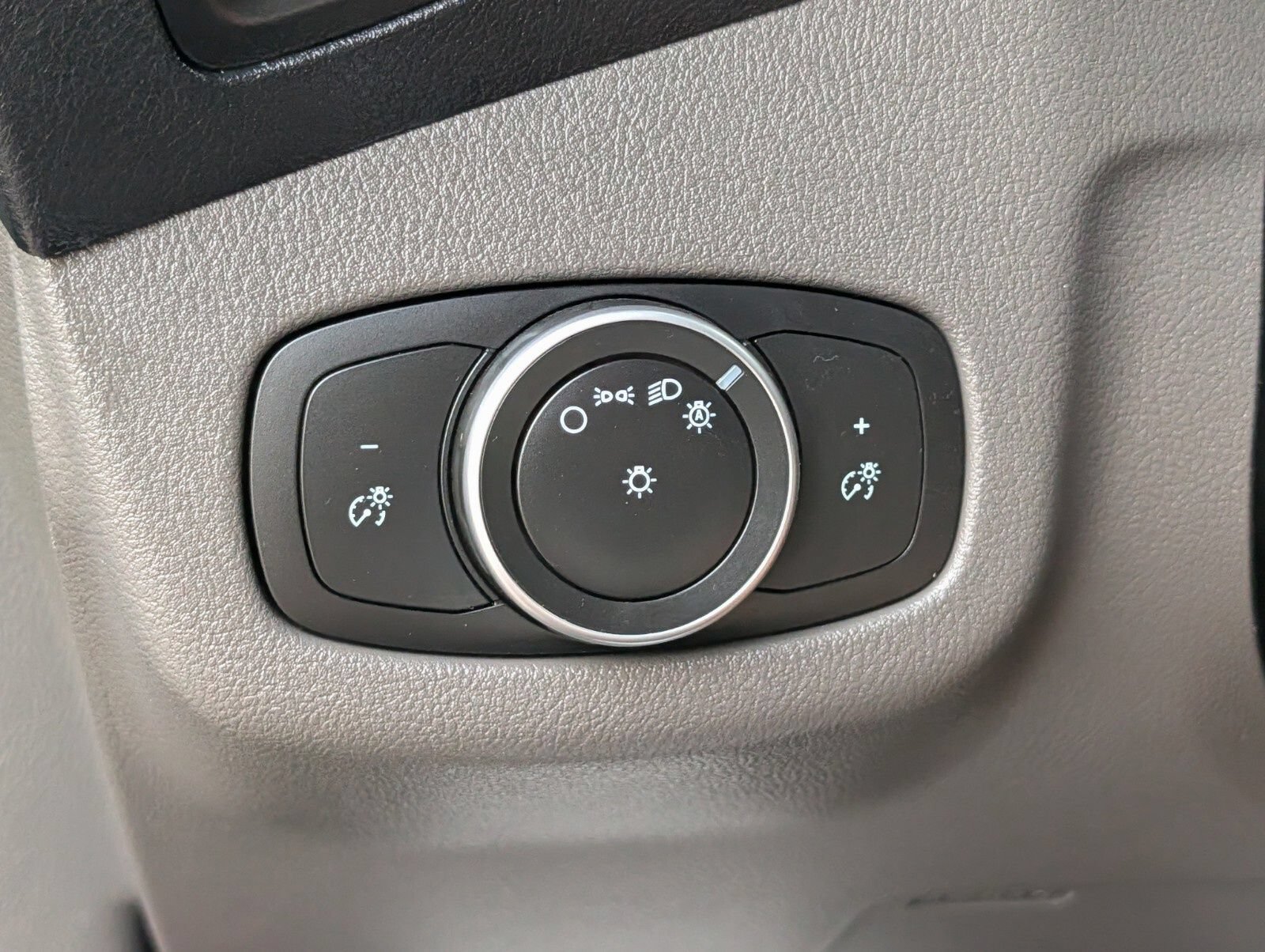 Used 2020 Ford Transit Connect XL FWD image 10