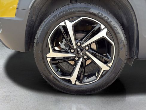 Used 2023 Chevrolet TrailBlazer RS w/ Convenience Package AWD/4WD image 31