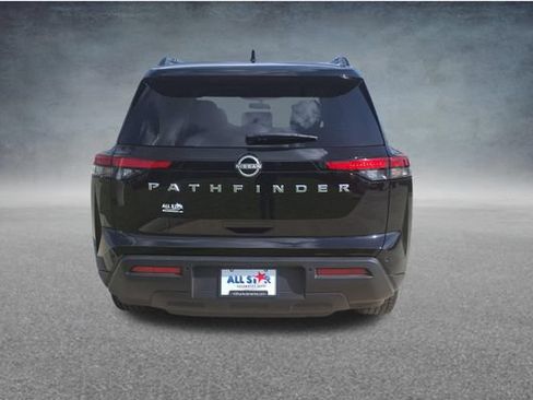 Used 2025 Nissan Pathfinder SV FWD image 7