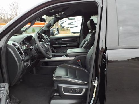 Used 2025 RAM 1500 Laramie image 4