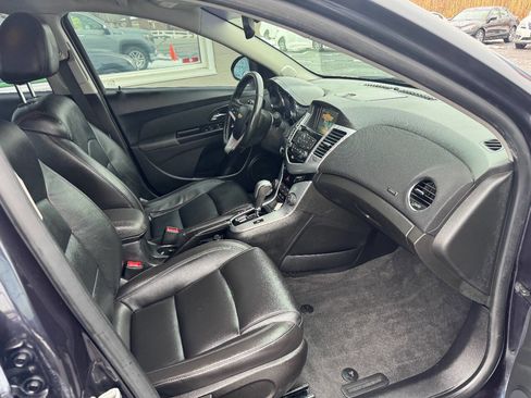Used 2014 Chevrolet Cruze LTZ image 8
