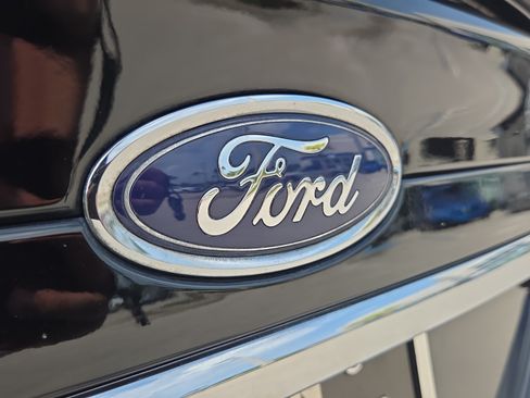 Used 2017 Ford Fusion SE w/ Equipment Group 201A FWD image 35
