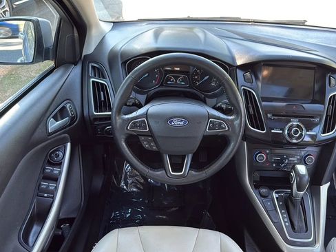 Used 2018 Ford Focus Titanium FWD image 24