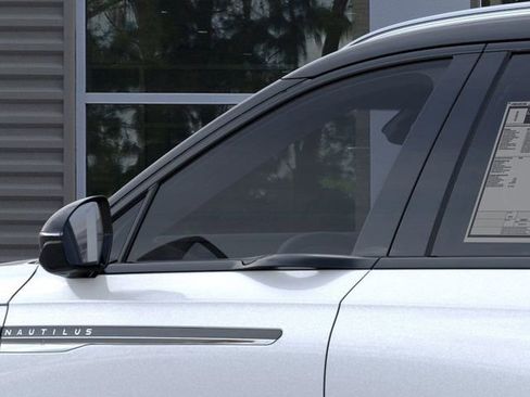 New 2025 Lincoln Nautilus Reserve image 20