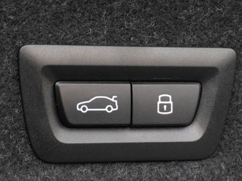 Used 2024 BMW M3 Competition w/ Executive Package image 39