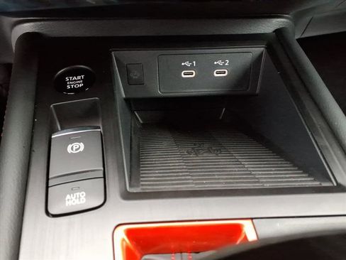 New 2026 Nissan Kicks SR image 13