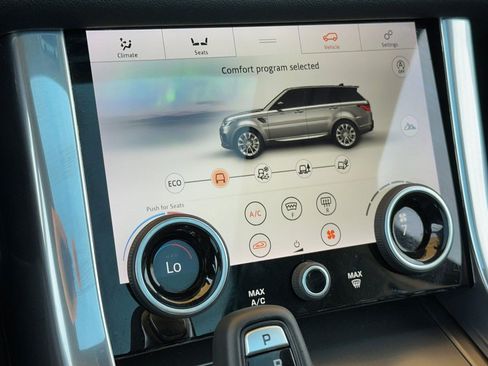 Used 2018 Land Rover Range Rover Sport SE image 26