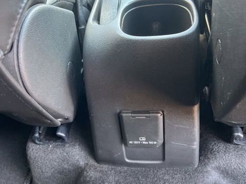 Used 2019 Chevrolet Trax LT w/ LT Convenience Package FWD image 16