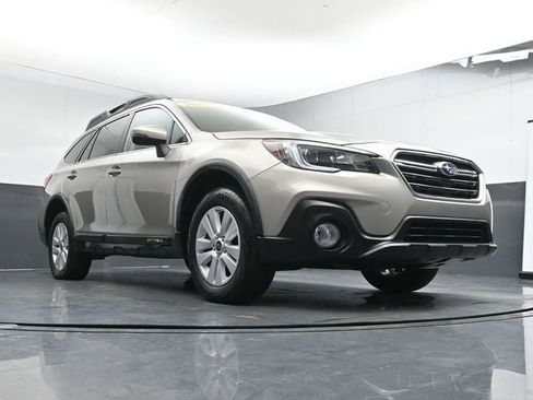 Used 2018 Subaru Outback 2.5i Premium image 27