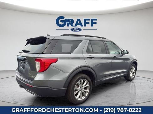 Used 2024 Ford Explorer XLT w/ Equipment Group 202A AWD/4WD image 7