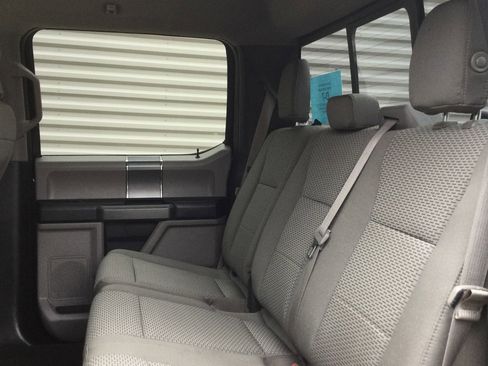 Used 2015 Ford F150 XLT w/ Equipment Group 302A Luxury image 13