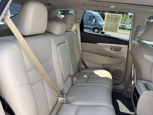 Used 2015 Nissan Murano Platinum w/ Platinum Technology Package AWD/4WD image 25