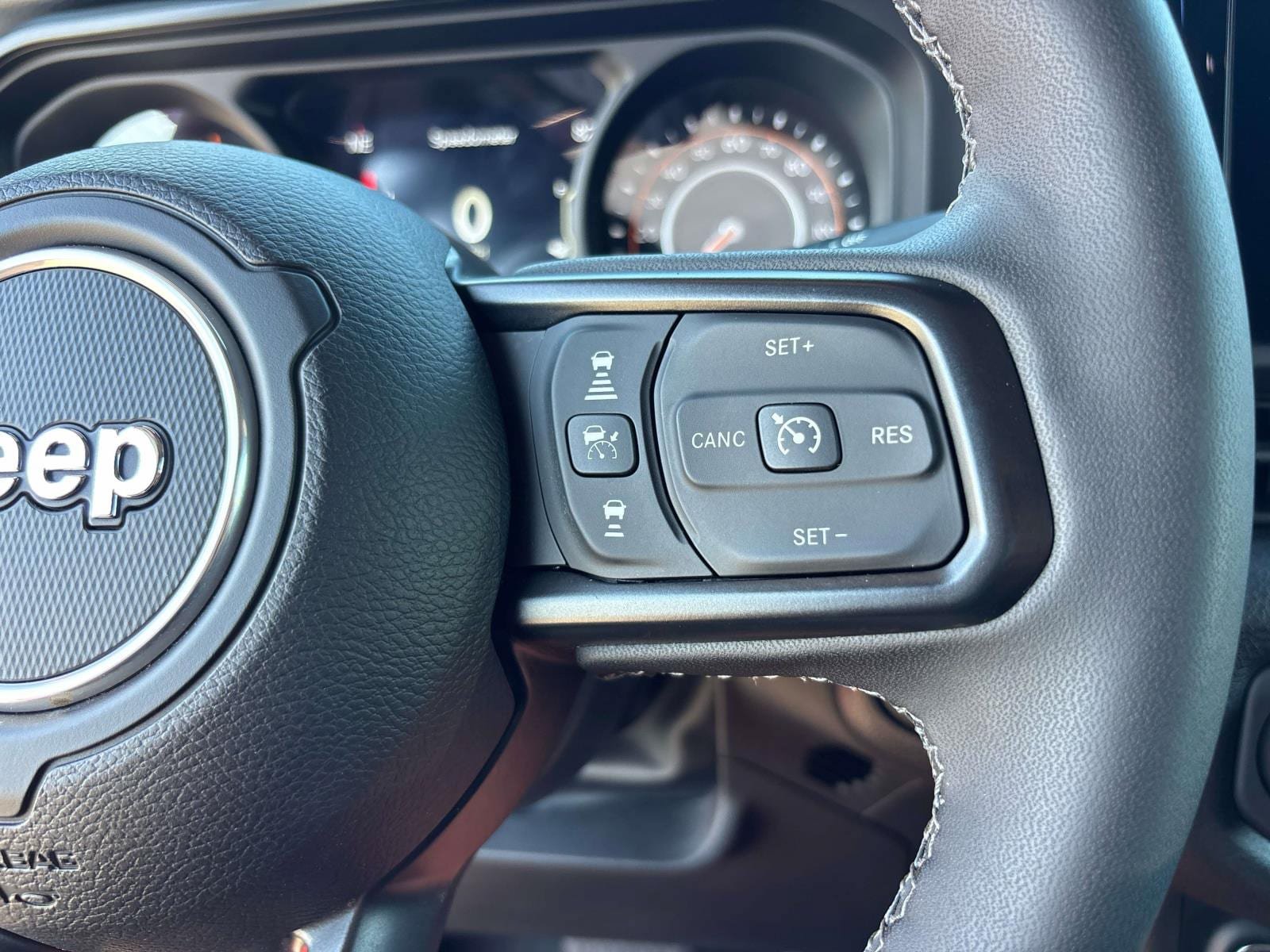 Certified 2025 Jeep Wrangler 4WD S image 19