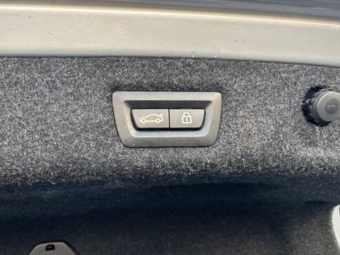 Used 2018 BMW 530i xDrive xDrive image 33