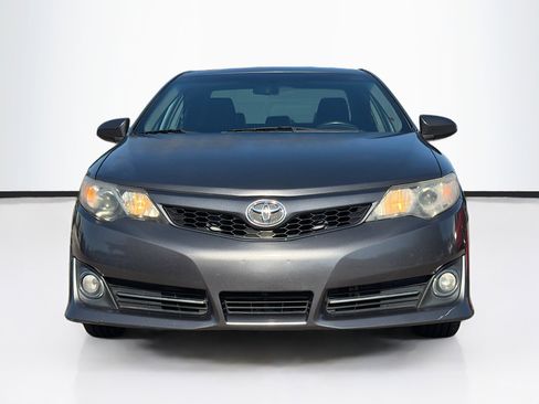 Used 2013 Toyota Camry SE image 8