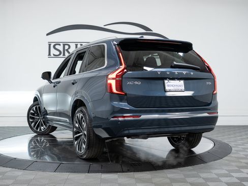 New 2026 Volvo XC90 B5 Plus w/ Protection Package AWD/4WD image 29