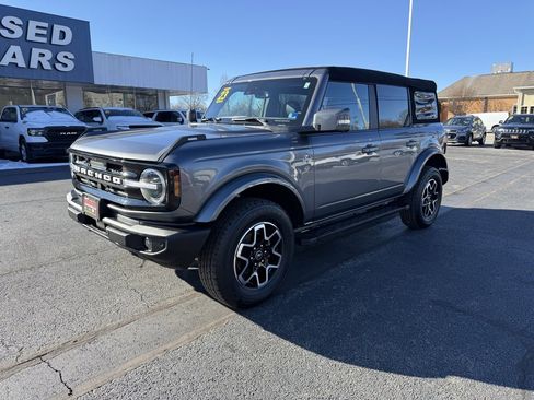 Used 2023 Ford Bronco Outer Banks image 3
