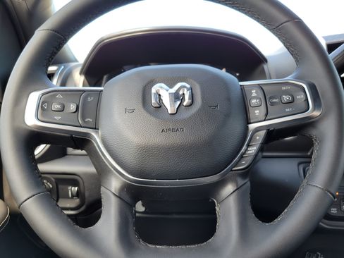 Used 2026 RAM 2500 Big Horn AWD/4WD image 9