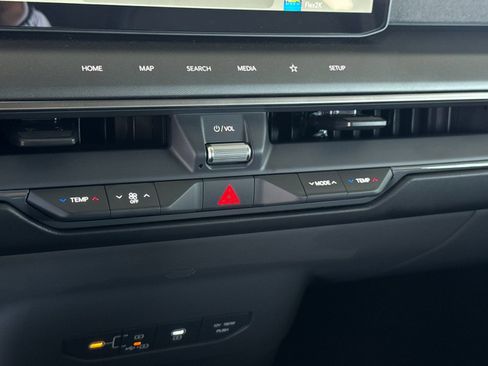 New 2026 Kia EV9 Wind image 15