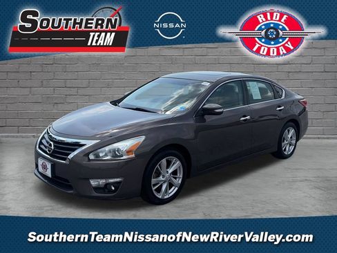Used 2013 Nissan Altima 2.5 SL FWD image 1