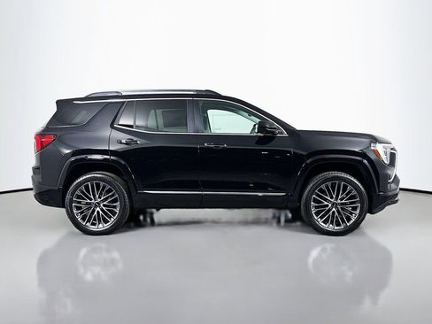 New 2026 GMC Terrain Denali w/ LPO, Black Badging Package image 8