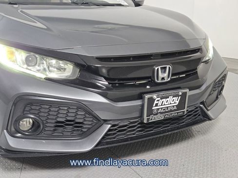 Used 2018 Honda Civic Sport image 10