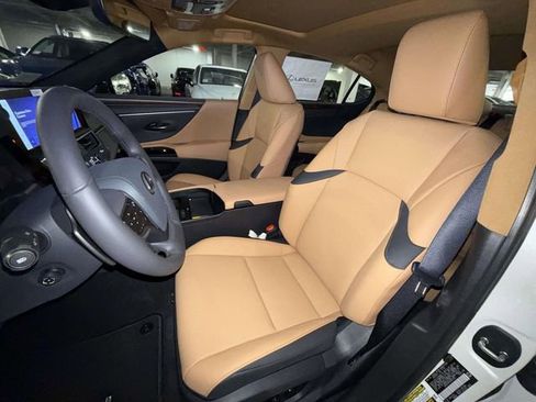 New 2025 Lexus ES 350 350 image 2