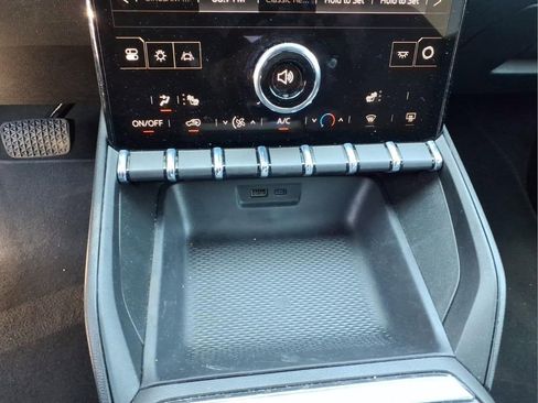 Used 2026 GMC Terrain Elevation AWD/4WD image 9