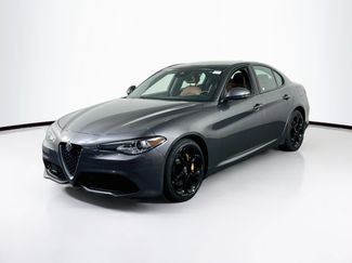 Used 2020 Alfa Romeo Giulia Ti Sport w/ Quick Order Package 22S Sport AWD/4WD video 1