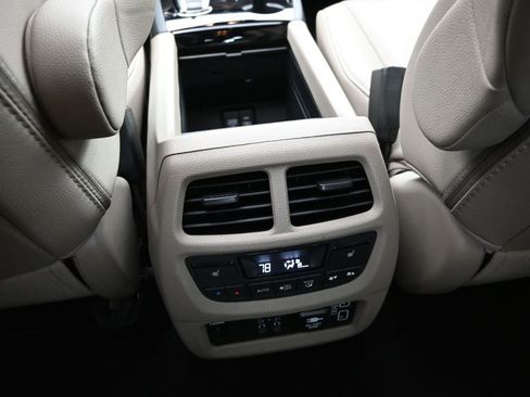 Used 2020 Honda Pilot Touring image 20