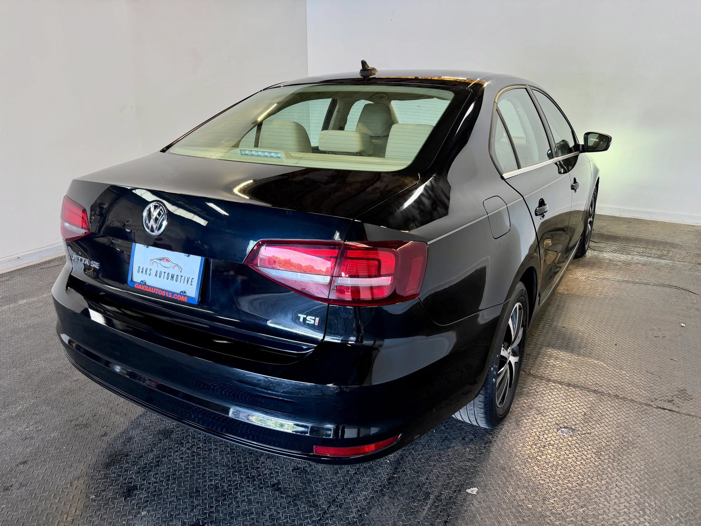 Used 2018 Volkswagen Jetta SE FWD image 7