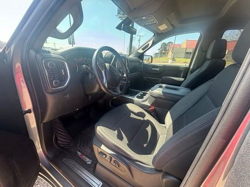 Used 2022 Chevrolet Silverado 1500 LT Trail Boss image 11