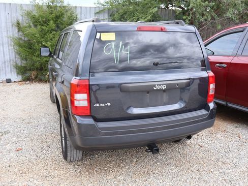 Used 2014 Jeep Patriot Sport AWD/4WD image 18