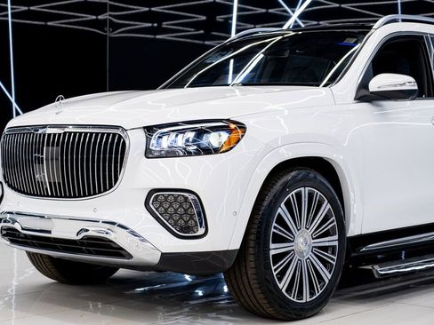 Used 2026 Mercedes-Benz Maybach GLS 600 4MATIC image 4