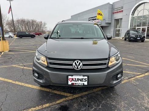 Used 2015 Volkswagen Tiguan SE image 14