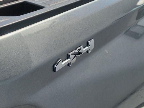 Used 2023 GMC Canyon Elevation w/ Elevation Premium Package AWD/4WD image 7