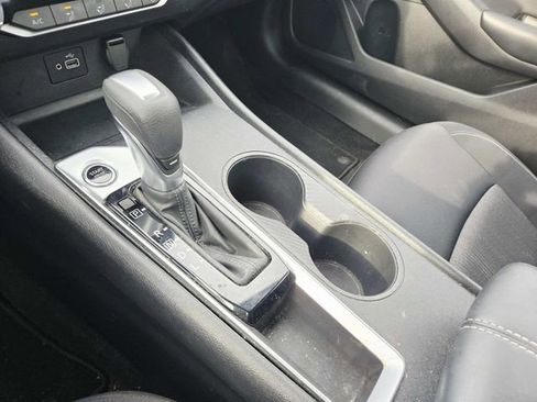 Used 2022 Nissan Altima 2.5 S FWD image 23