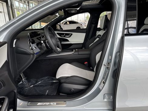 New 2025 Mercedes-Benz E 53 AMG e 4MATIC Sedan image 9
