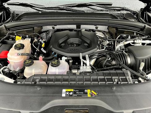 Used 2023 Jeep Grand Cherokee 4WD 4xe image 34